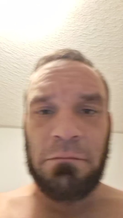 DatRyanGuy69 live cam on Cam4
