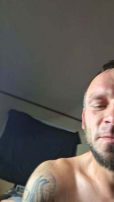DatRyanGuy69 live cam on Cam4