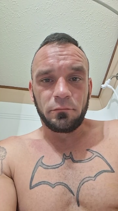 DatRyanGuy69 live cam on Cam4
