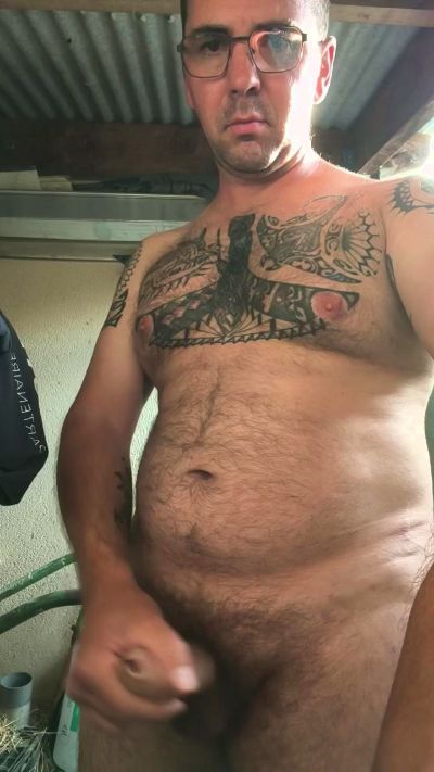 Dav1985 live cam on Cam4