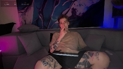 DaveSinner live cam on Cam4