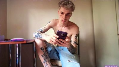 DaveSinner live cam on Cam4