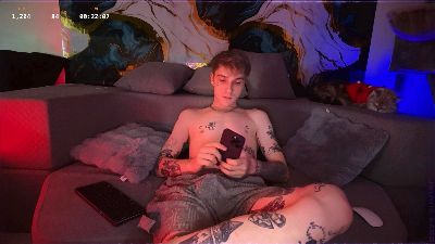 DaveSinner live cam on Cam4