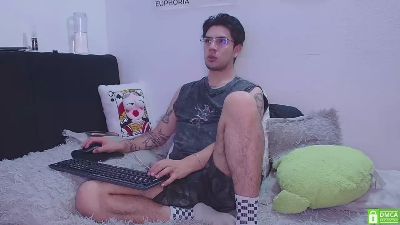 Dave_River live cam on Cam4