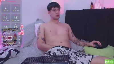 Dave_River live cam on Cam4