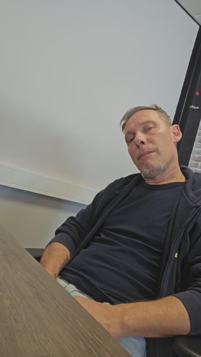 Daverest live cam on Cam4