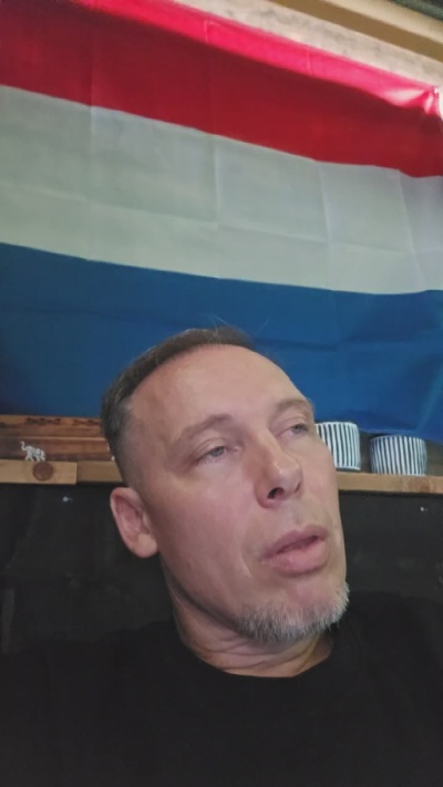 Daverest live cam on Cam4
