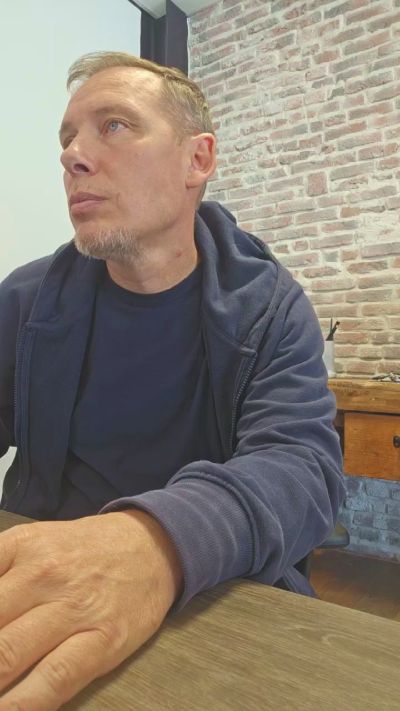 Daverest live cam on Cam4