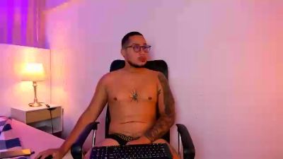 DavidClark live cam on Cam4
