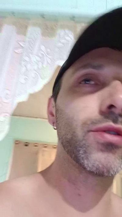 DavidGaucho30 live cam on Cam4