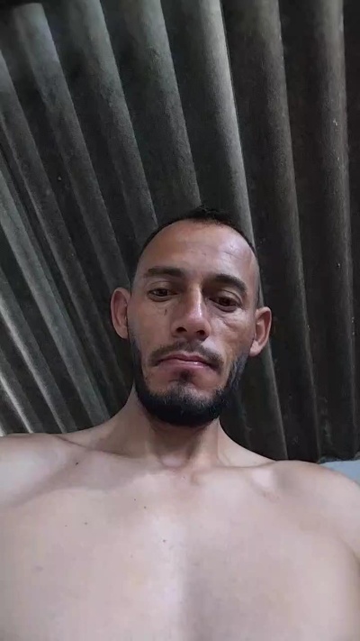 Daviddfg live cam on Cam4