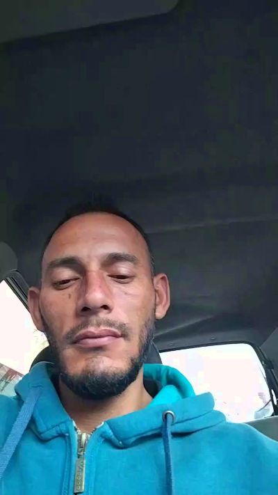 Daviddfg live cam on Cam4