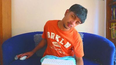 DavidsBoner live cam on Cam4