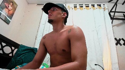 Daviid_latin_66 live cam on Cam4