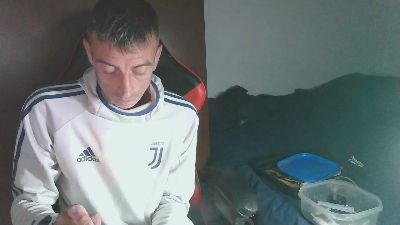 Davy700 live cam on Cam4