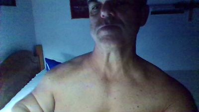 DaxthorCai live cam on Cam4