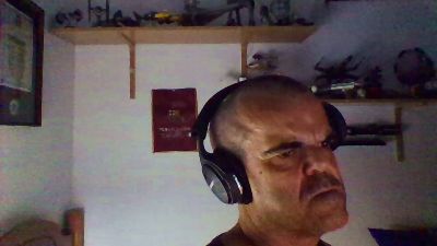 DaxthorCai live cam on Cam4