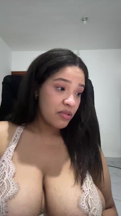 DayA21 live cam on Cam4