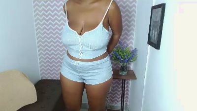 Dayanacarson live cam on Cam4
