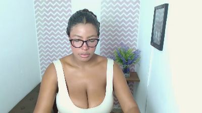 Dayanacarson live cam on Cam4