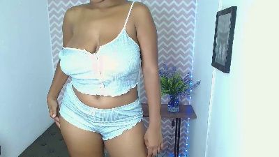 Dayanacarson live cam on Cam4
