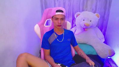 Dayronn_lee live cam on Cam4