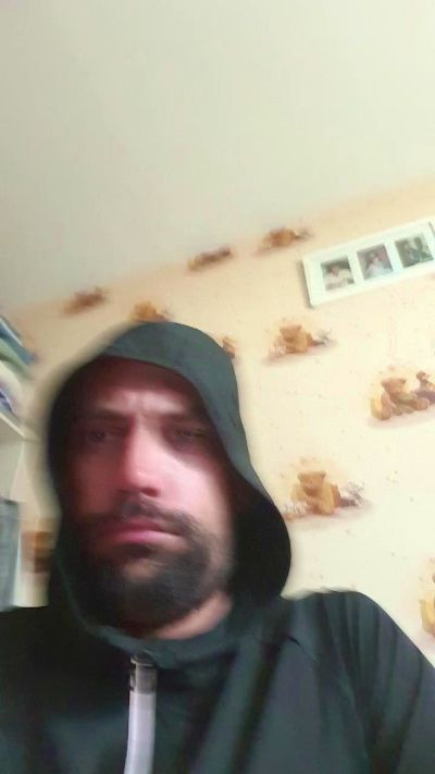 Dddd564 live cam on Cam4