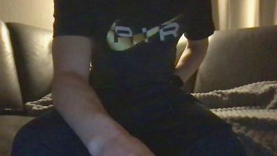 Ddorf40629 live cam on Cam4