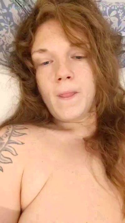 DeaRed8899 live cam on Cam4