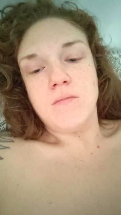 DeaRed8899 live cam on Cam4