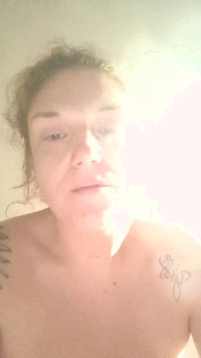 DeaRed8899 live cam on Cam4