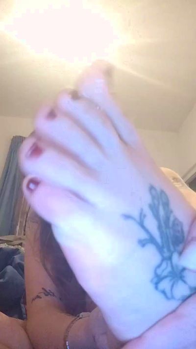 DeaRed8899 live cam on Cam4
