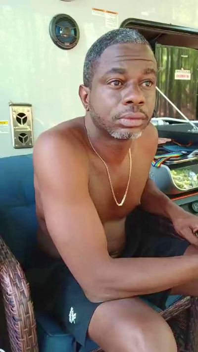 DeaconDicemdown live cam on Cam4