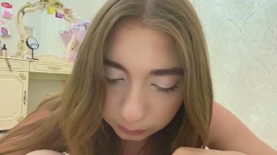 DeanaGacek live cam on Cam4