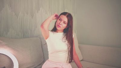 DeanneLobendahn live cam on Cam4