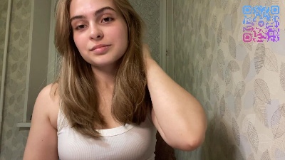 DebiEppich live cam on Cam4