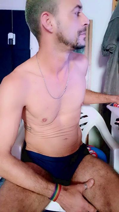 Dede4005 live cam on Cam4