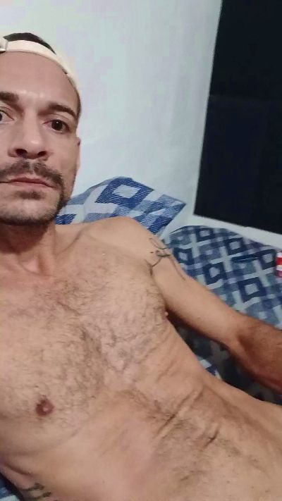 Dede4005 live cam on Cam4