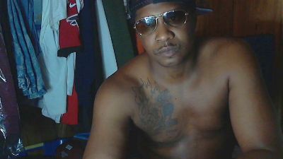DeeLong live cam on Cam4