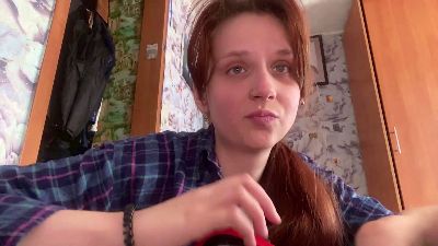 DeeannaSien live cam on Cam4