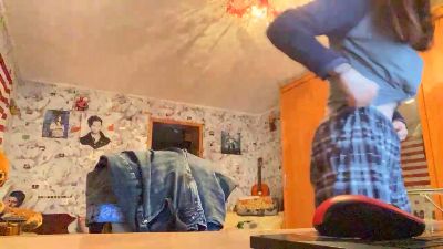 DeeannaSien live cam on Cam4
