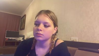 DeedeeDinitto live cam on Cam4
