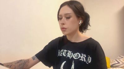 DeedeeQuayle live cam on Cam4