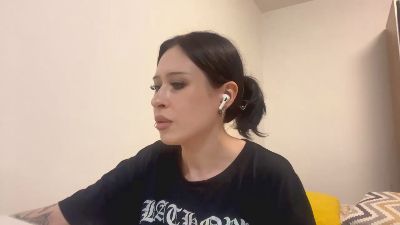 DeedeeQuayle live cam on Cam4
