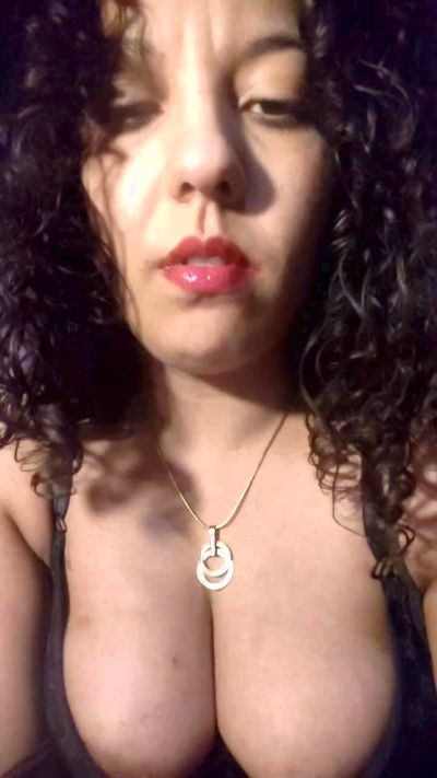 Deeeidad live cam on Cam4