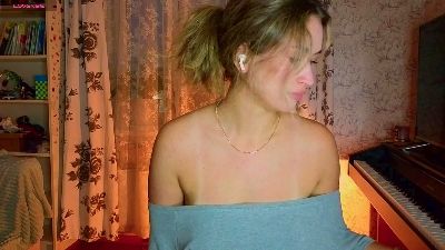 DeirdreMccook live cam on Cam4