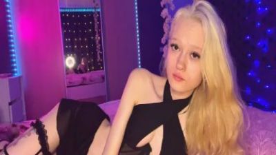 DeliaMarcin live cam on Cam4