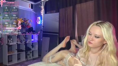 DeliaMarcin live cam on Cam4