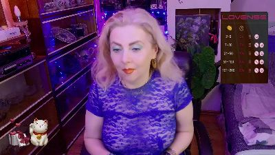Delicecatmyau live cam on Cam4