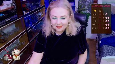 Delicecatmyau live cam on Cam4